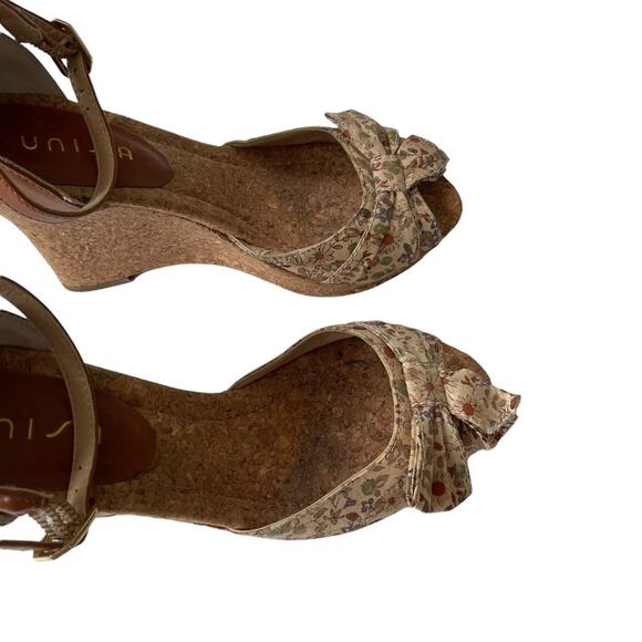 Unisa Wedge Floral Cork Peep Toe Neutral Tan 7 GUC - Picture 8 of 10